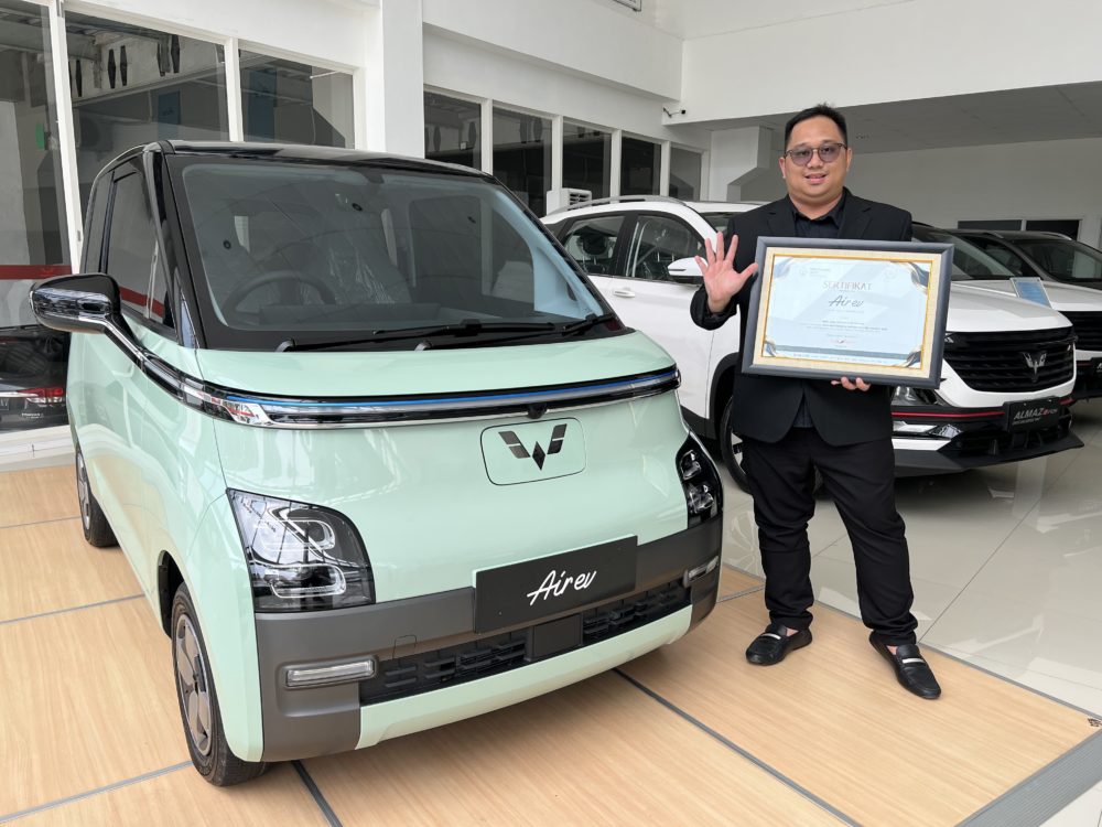 Wuling Air ev dinobatkan sebagai Mobil Listrik Ramah Pengguna Terbaik di SBBI Awards 2023